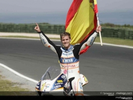 Bautista saat berhasil menjadi juara dunia GP125 musim 2006. Sumber: Motogp.com
