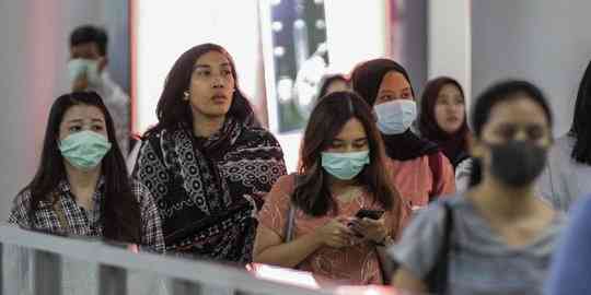 Termasuk kelompok manakah kita, pakai masker di tempat tertutup atau ogah memakai masker? (dok foto: covid19.blitarkota.go.id)