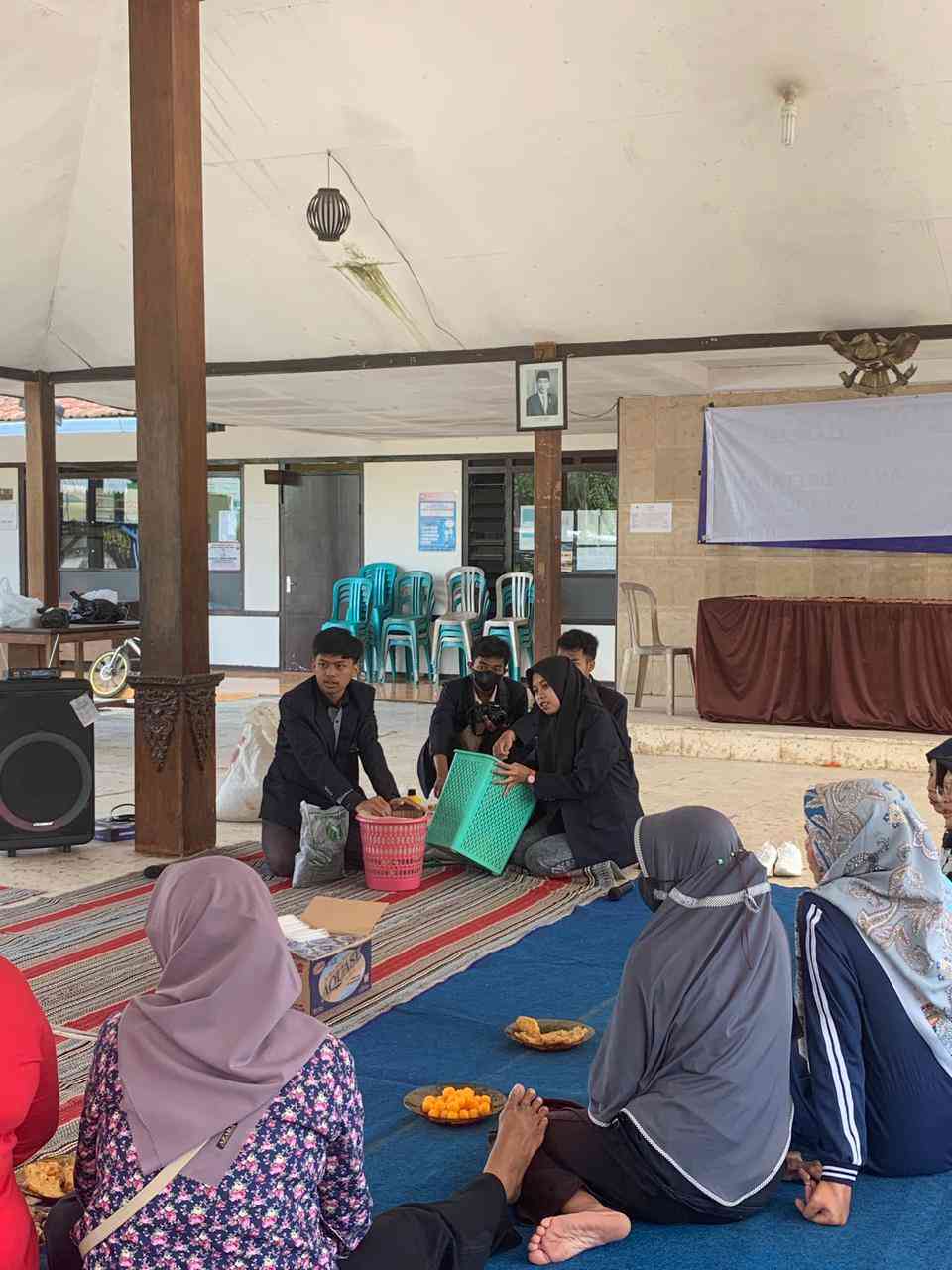 Edukasi Dan Kolaborasi: Sosialisasi Pengolahan Sampah Organik Metode ...