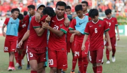 Pemain timnas bersedih saat gagal di final piala AFF 2022 sumber bola com