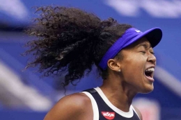 Naomi Osaka ketika menjuarai US Open 2020. (Sumber foto: AP Photo / Seth Wenig)