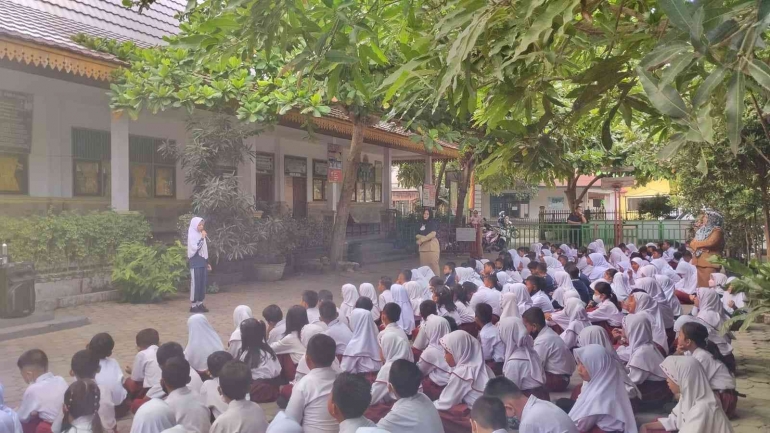 Program literasi yang mendukung Implementasi Kurikulum Merdeka (foto Akbar Pitopang)