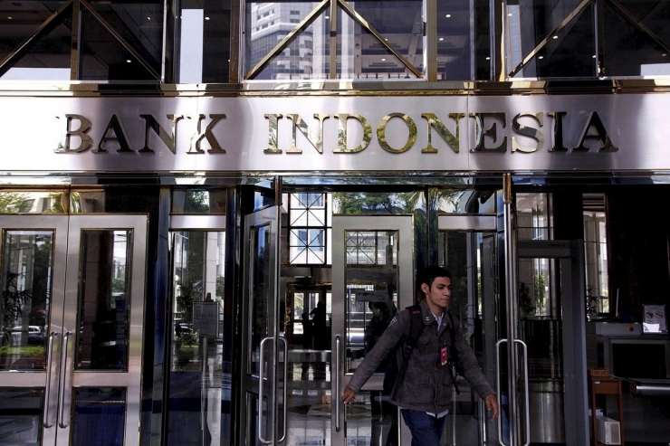 Dengan disahkannya RUU Pengembangan dan Penguatan Sektor Keuangan (P2SK) menjadi UU P2SK tentu akan memberi dampak pada dunia perbankan Indonesia. Sumber: Kompas/Priyombodo