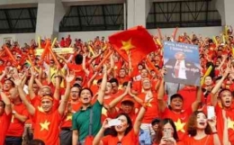 Tur Fans dihari tet untuk melihat pertandingan final leg2 Vietnam-Thailand di Bangkok |Foto: Vietravel 