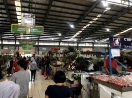 Image: Pasar Tradisional Modern di kawasan Bintaro Jaya yang biasa dikenal dengan Pasmod Bintaro (Photo by Merza Gamal)