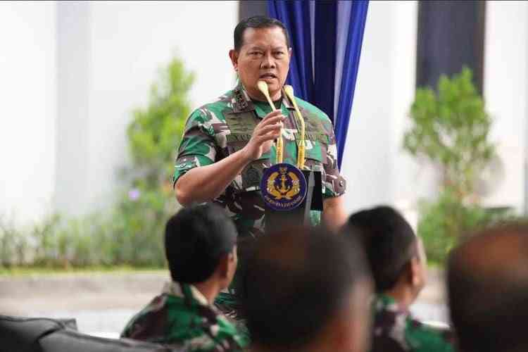 Panglima TNI Laksamana Yudo Margono saat acara peresmian 16 infrastruktur milik TNI AL di Komando Latihan Koarmada I, Kelapa Gading, Jakarta (Kompas)