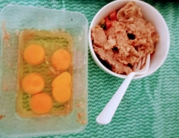 telur untuk Fuyunghai dan daging cincang atau diblender. dok pribadi