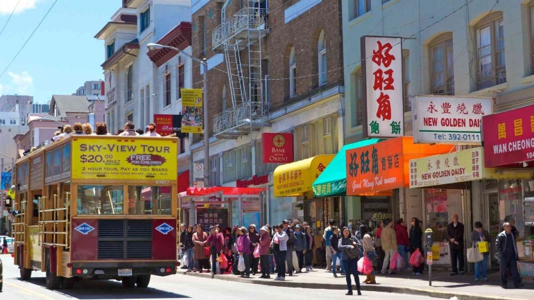 Chinatown-San Francisco, AS. Sumber: Tourism Media / www.travelocity.com