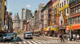 Chinatown di Manhattan-New York, AS. Sumber: Peter Horree/Alamy Stock Photo/www.theculturetrip.com