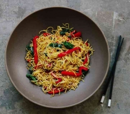 Image caption: https://www.thekitchn.com/how-to-stir-fry-noodles-226766