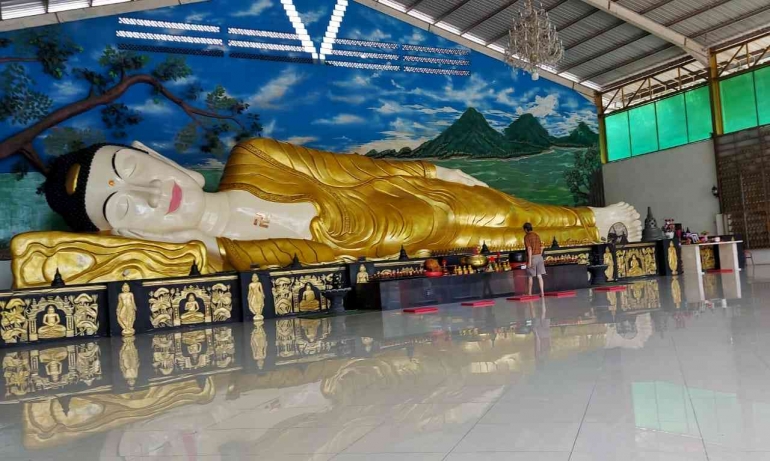 Vihara Budha Tidur di Desa Tonjong, Bogor. Foto Dokumen Pribadi.