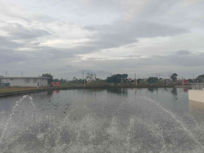 Air mancur di depan masjid raya/dokpri