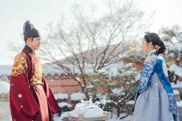 Raja dan So Rang yang telah menjadi Ratu. (dok MBC/The Forbidden Marriage)
