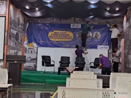 Gotong-royong persiapan perhelatan demokrasi GPMB Kota Bandung. Photo: M. Riza_Disarpus Kota Bandung