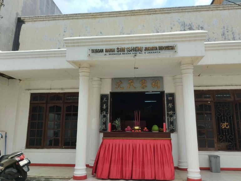 bagian depan Rumah Yayasan Marga Sim /Shen, Jakarta- dokpri
