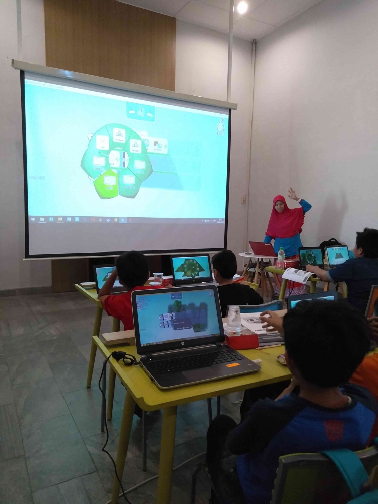 dokpri. Kelas coding anak di Surabaya, 2018