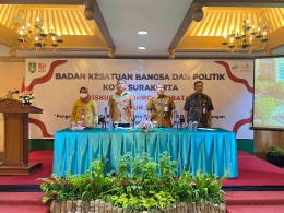 Susana Kabapas Surakarta ikuti pembahasan Radikalisme bersama Kesbangpol Kota Surakarta(25/01). Dok. Humas Bapas Surakarta