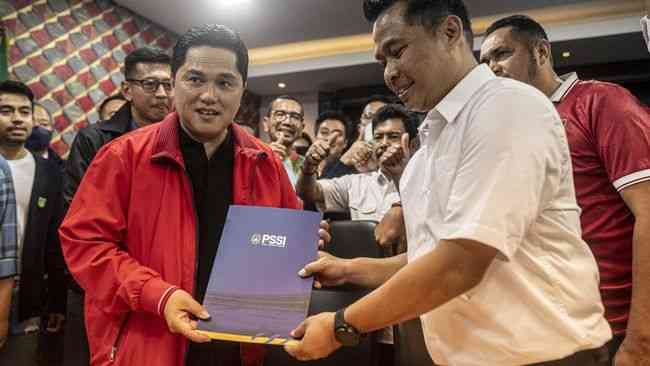 Erick Thohir jadi salah satu calon ketua PSSI. (ANTARA FOTO/Aprillio Akbar via CNN INDONESIA
