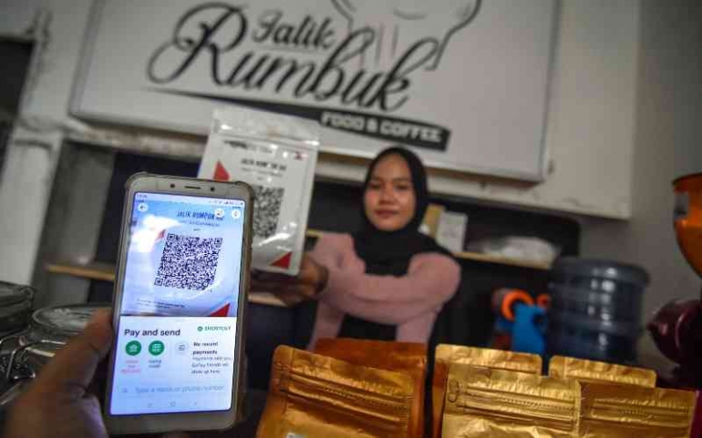 Pembayaran digital semakin populer di Indonesia (sumber : finansial.bisnis.com)