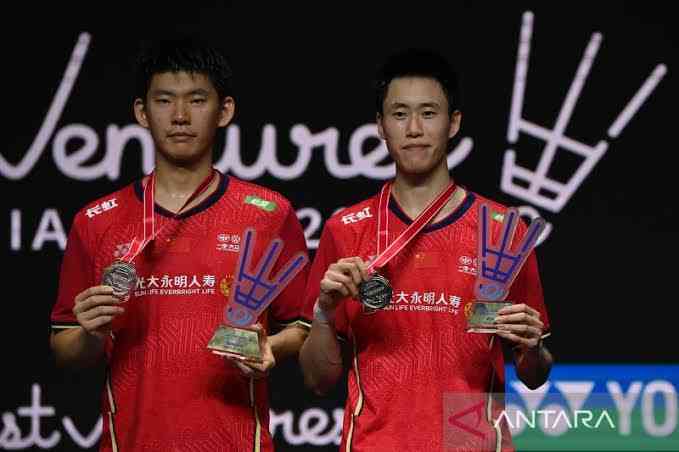 Liu Yuchen dan Ou Xuanyi juara Indonesia Open 2022/ foto: antaranees.com