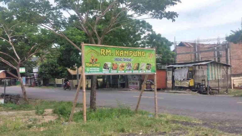 Rumah Makan Kampung, Kabupaten Jeneponto (Dokumen Pribadi)