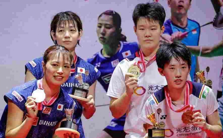 Podium Juara Ganda Putri Indonesia Masters 2023 (Foto badmintonthaitoday.com) 