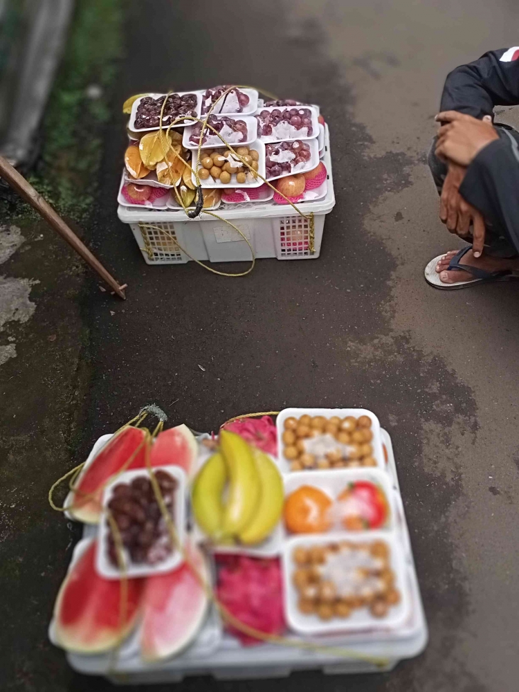 Penjual buah kemasan (dokumen pribadi)