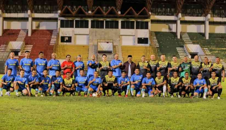 Pertandingan persahabatan Polda Aceh vs PLN UID Aceh berakhir dengan skor 3-0. Foto: Istimewa.