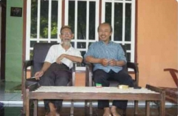 Suparto Brata berkunjung ke sahabat baiknya yang juga tokoh sastra Jawa, Dhanu Priyo Prabowa/Foto: dokpri Dhanu PP