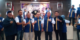 Heri Julius Ketua ASKOT PSSI Banda Aceh Bersama Pengurus yang baru Dilantik (Doc Istimewa-Rachmad Yuliadi Nasir)