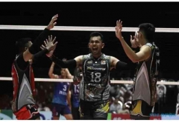 Tim Surabaya BIN Samator yang memenangkan pertandingan melawan Jakarta BNI 46 dengan skor 3-0 (foto: dok.PBVSI/Proliga 2023