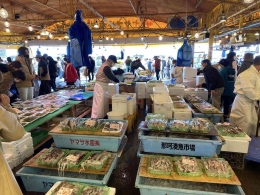 suasana dalam pasar ikan/ Dokumentasi pribadi