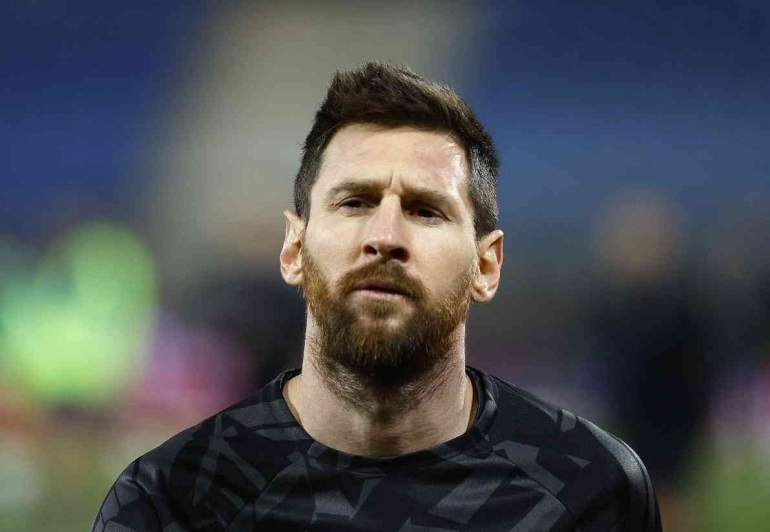 Ilustrasi gambar oleh bola.okezone.com dari Andri Bagus Syaeful. | Seorang pesepakbola bernama Lionel Messi. 06/02/2023.