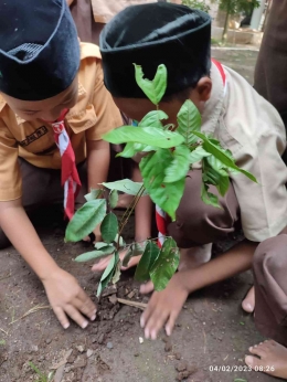 Dokumentasi Pribadi Siswa-siswa kelas IV 