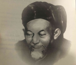 potret Hadratusyaikh di Sampul Kitab Al-Qonun Al Asasi terbitan terbaru. 