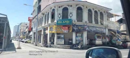 Detail2 cantik heritage yang sangat menarik hatiku untuk ku eksplore. Tetapi, lihat saja. Pedestriannya tidak ada, kan? Duh ...... | Dokumentasi pribadi