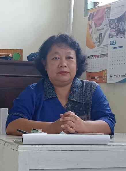 Ibu Eni Megawati, S.Pd, calon guru penggerak di SMA Theresiana Weleri (Sumber: Dokumen Pribadi)