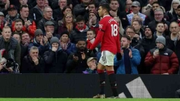 Manchester United harus kehilangan Casemiro karena kartu merah dalam laga lawan Crystal Palace (Foto Reuters/Phil Noble). 