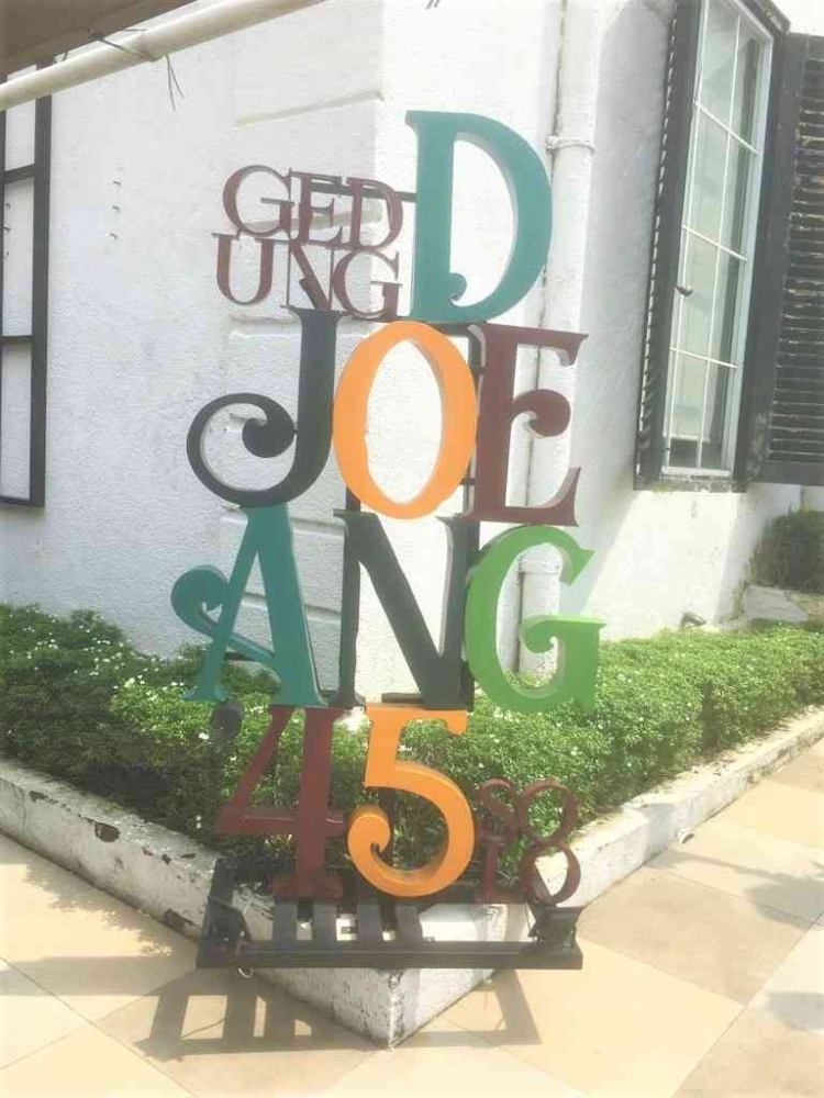 Gedung Djoeuang: Dokpri