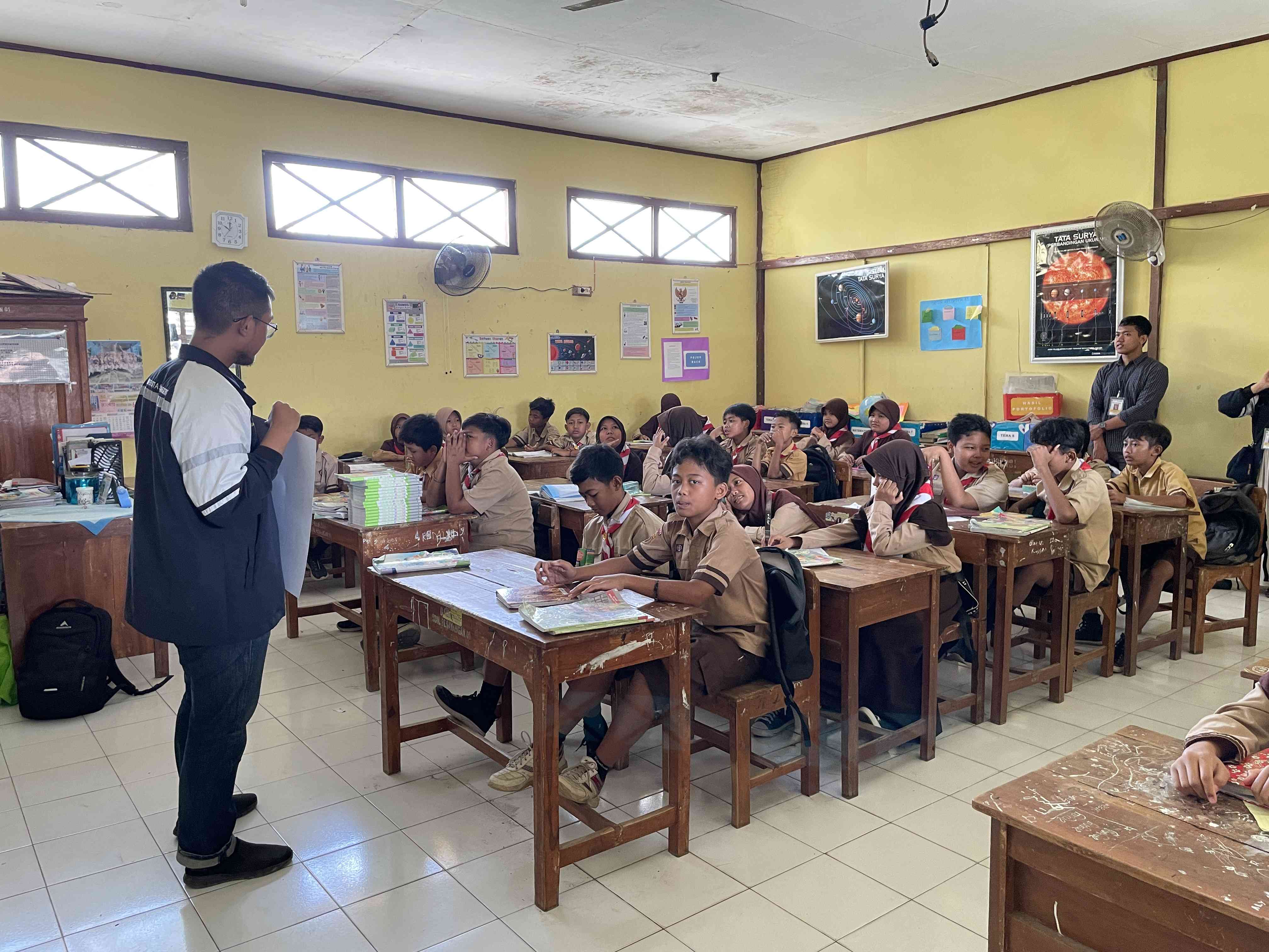 Mewujudkan Generasi Unggul, Mahasiswa KKN Undip Melakukan Sosialisasi ...