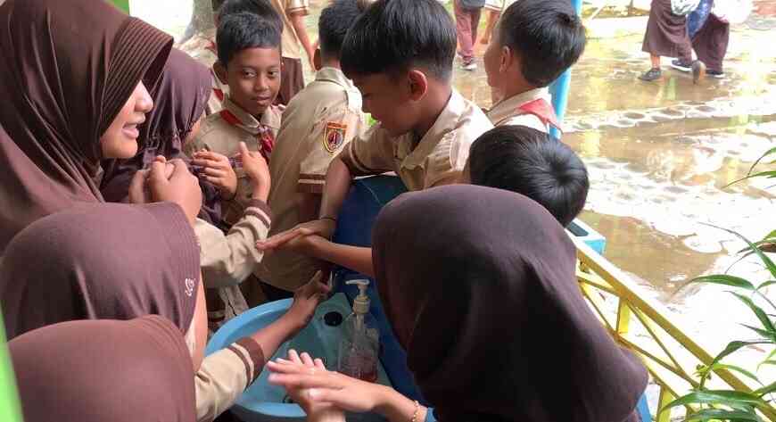 Serunya Mahasiswa KKN Undip Berikan Edukasi Mengenai Pengelolaan Sampah ...