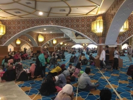 Suasana di dalam masjid: Dokpri
