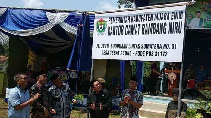 Peresmian Kantor Camat Rambang Niru, Kamis, 20 Juni 2019 (Foto: sumsel.tribunnews.com)