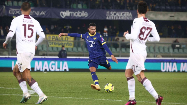 Verona vs Salernitana 1-0. Foto: Twitter @HellasVeronaFC.