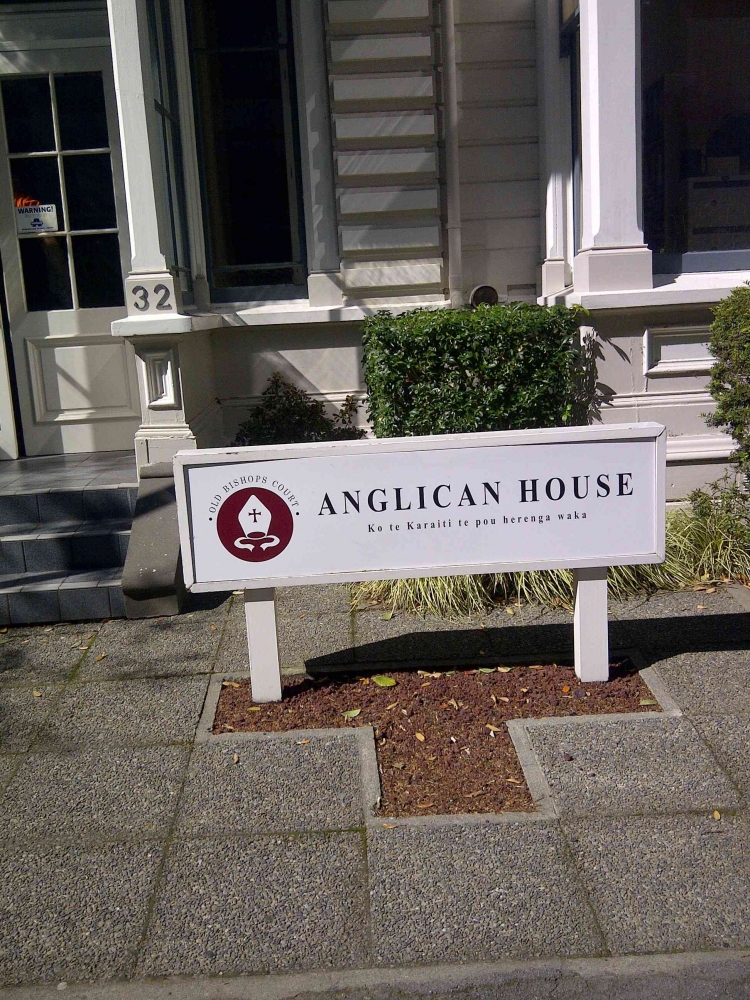 Anglican House: Dokpri