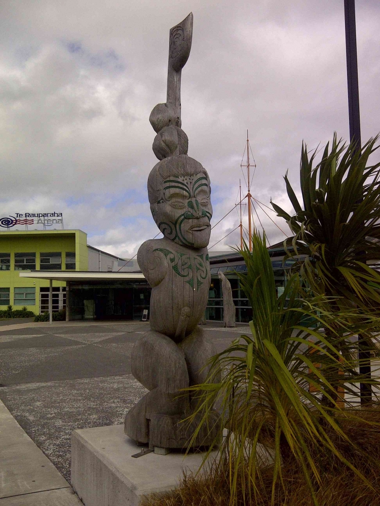 Patung Kayu di Te Rauparaha (Dok. pribadi)