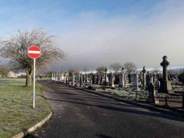 https://www.lmfm.ie/news/lmfm-news/kelly-claims-one-way-traffic-system-signs-in-dundalk-graveyard-are-being-completely-ignored/