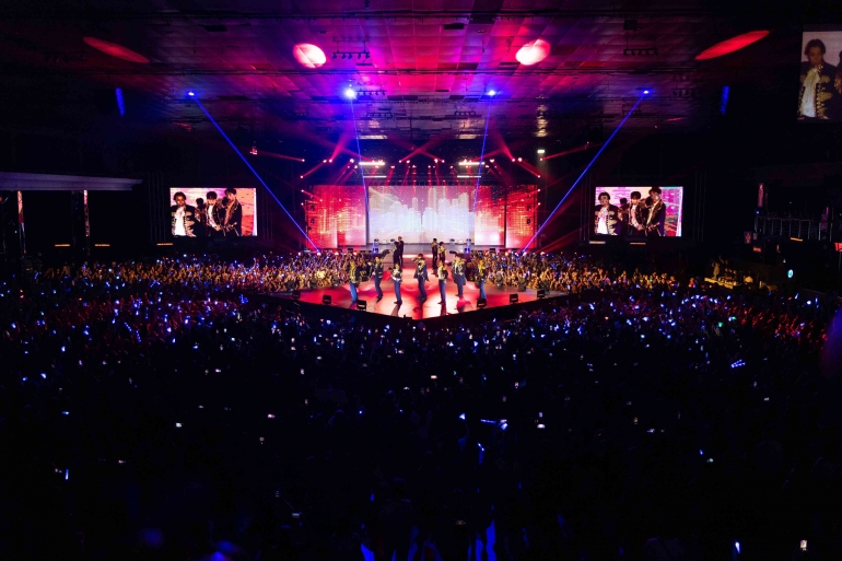 Foto: twitter @SJofficialPenampilan Super Junior saat konser Super Show 9 di Brasil (09/02/23).