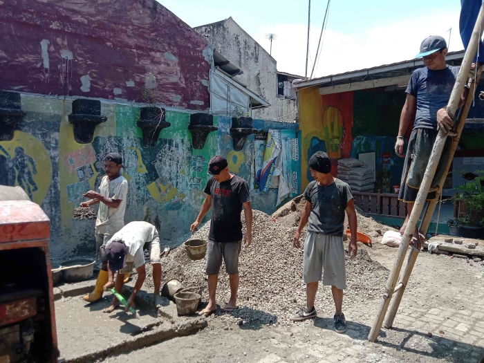 Kerjasama mengecor lantai 2 / dokpri