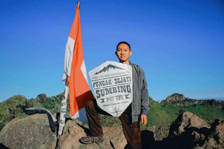 Gunung Sumbing 3371 mdpl. sumber: dok pribadi